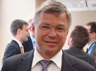 Mr. Kjell Magne Bondevik, founder and president of the Oslo Center for Peace and Human Rights